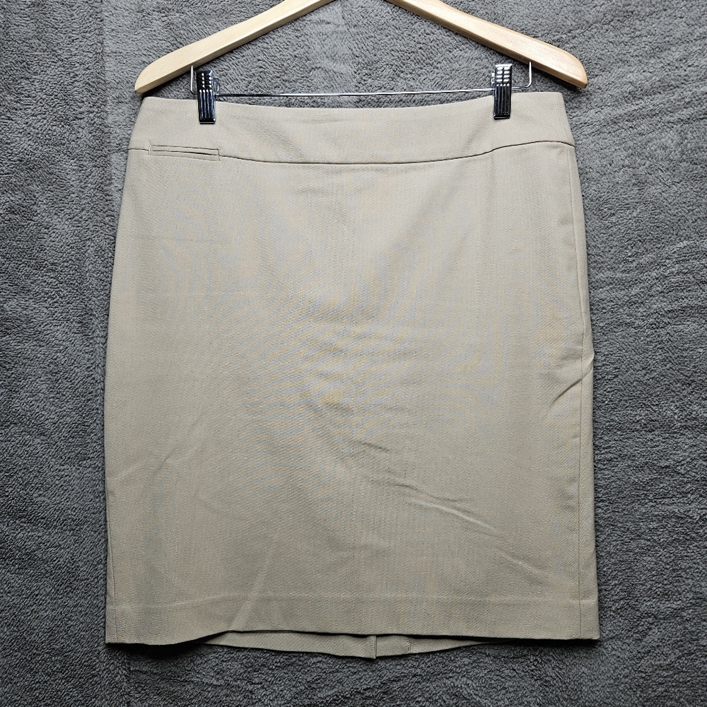 Talbots Petites Khaki Midi Skirt Lined
